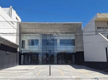 5bd48fd6d603790ebcba06112b86d246330b6a591e0728a6da0754aa1a15ff2c · Edificio Comercial con Vocación Para Muchos Giros