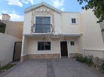 30a2db9e77f9061bbae1f4b7b44c3dac21b12b8b20835dd6c80ba63270fd1595 · Casa Totalmente Amueblada en Las Quintas
