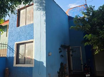 Casa de 3 habitaciones, Zapopan · Casa en Venta en Jardines del Valle.
