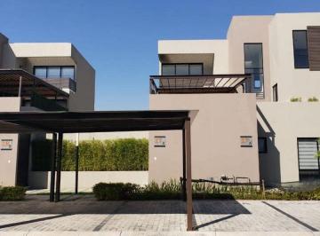 Casa en condominio de 3 habitaciones, Metepec · Casa en Venta Residencial Quintas Jacarandas, Metepec, Cerca Pino Suarez, Galerias y Centro Metepec