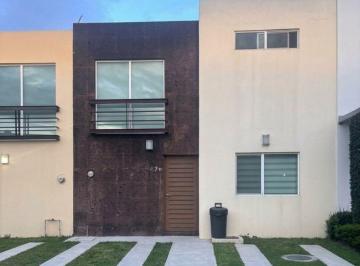 Casa de 3 habitaciones, Zapopan · Casa en Venta en El Real III, Zapopan, Jalisco.