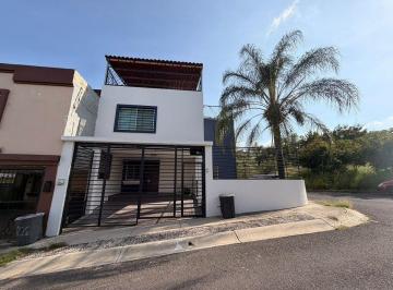 Casa de 7 habitaciones, Tonalá · Casa Grande en Renta con Capacidad Hasta Para 12 Personas