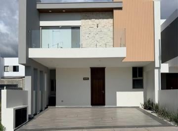 Casa · 160m² · 4 Recámaras · 2 Estacionamientos · Casa en Sonterra Residencial, Mazatlán, Sinaloa.