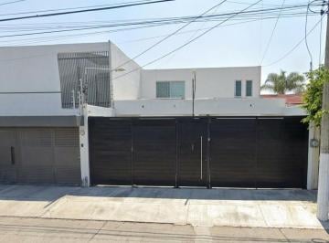 Casa de 4 habitaciones, Zapopan · Casa en Venta en C. Andrómeda, La Calma, Zapopan, Jalisco.