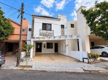 Casa · 190m² · 3 Recámaras · Casa en Venta en Misión Cumbres