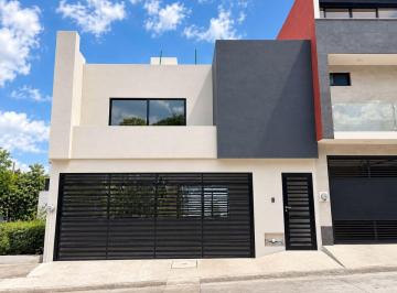 Casa de 3 habitaciones, Xalapa · Casa en Venta en Imperial Las Ánimas | 3 Recámaras | Roof Garden | Cochera Para 2 Autos