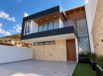 Casa de 4 habitaciones, San Luis Potosí · Casa en Venta en Lomas de Chapultepec, Privadas del Predregal, San Luis Potosí