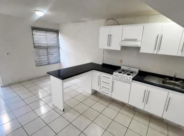 Casa de 2 habitaciones, Zapopan · Casa con Excelente Ubicacion Dentro de Coto a 5 Min de La Univa