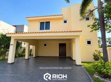 Casa · 337m² · 3 Recámaras · 2 Estacionamientos · Residencia en Venta Fraccionamiento Residencial Náutico Altamira