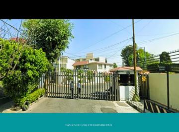 Casa de 3 habitaciones, Xochimilco · Casa en Venta Nicolás Bravo 101, Bosques Residencial Ciprés, San Juan Tepepan, Xochimilco, Om²4