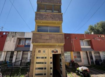 Casa en condominio de 4 habitaciones, Cuautitlán · Casa Amp. de 4 Rec. con Terraza "Mar de Japon en Joyas de Cuautitlan" Se Aceptan Creditos Infonavit.