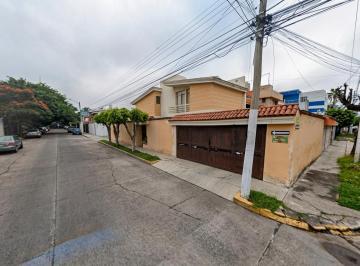 Casa de 4 habitaciones, Zapopan · Venta de Casa en Colonia La Calma en Zapopan Jalisco