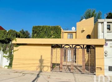 Casa · 196m² · 3 Recámaras · 2 Estacionamientos · Casa en Venta Residencial San Isidro Rioverde