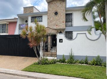 Casa de 5 habitaciones, Zapopan · Casa en Venta en Chapalita de Occidente