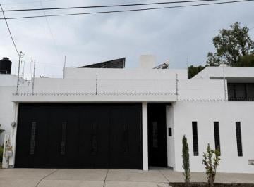 Casa de 4 habitaciones, Zapopan · Casa Remodelada en Residencial Victoria