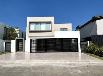 Casa de 4 habitaciones, León · Casa en Venta en El Molino Residencial Condominio Xv