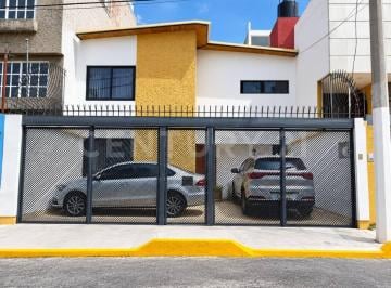 Foto 1 · Casa en Venta en Colonia Paseos de Churubusco, Iztapalapa. Cdmx