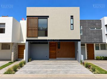 Casa de 3 habitaciones, Zapopan · Casa en Venta Solares Residencial Zapopan Jalisco