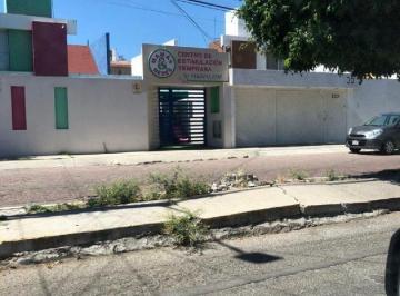Casa uso de suelo de 7 habitaciones, Querétaro · Se Vende Casa con Uso de Suelo Comercial en Colinas del Cimatario