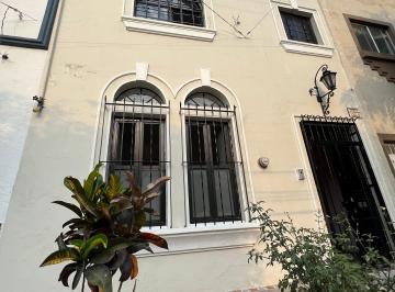 Departamento de 2 habitaciones, Guadalajara · Vive en La Zona Más Cool de Guadalajara. Departamento Remodelado con Patio en La Colonia Americana