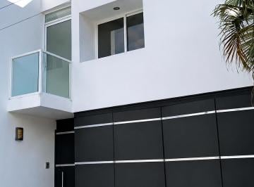 Casa de 3 habitaciones, Mérida · Casa/oficina con Alberca en Renta Mérida| Montebello| 3 Recamarás| 273.35 m²