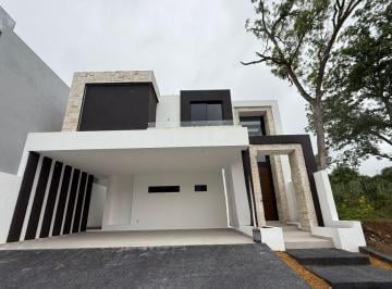 Casa de 4 habitaciones, Santiago · Venta de Hermosa Casa en Campestre de Santiago!