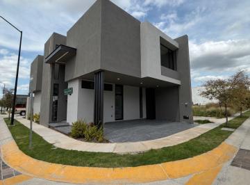 Casa de 3 habitaciones, León · Casa en Venta en Rinconada de Santa Fe, León Gto. Casa Angolo