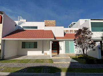 Casa de 3 habitaciones, San Andrés Cholula · Renta Amplia Casa en Lomas de Angelopolis 1, Cluster 333. $30,000