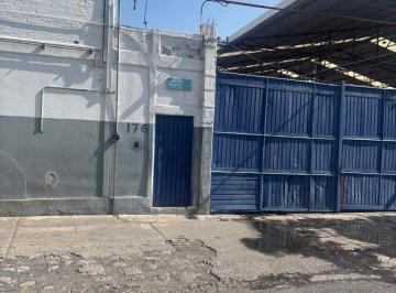 Bodega comercial , Iztapalapa · Calle Cuatro Bodega de 327 m²