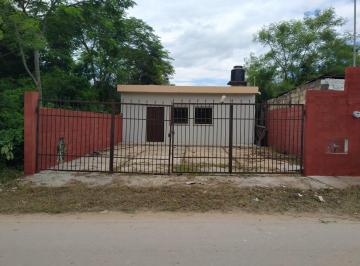Local comercial , Tixkokob · Local Para Negocio o Bodega en Pueblo Tixkokob Frente Esc. Cobay Calle 21x36y38