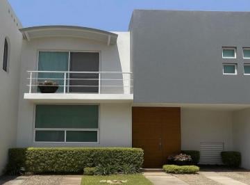 08aef76042eb63a0e436b830044b2940b32407db8e755e9344dee3b14800cfcc · Casa en Venta Colli Urbano, Cerca de Plaza La Perla