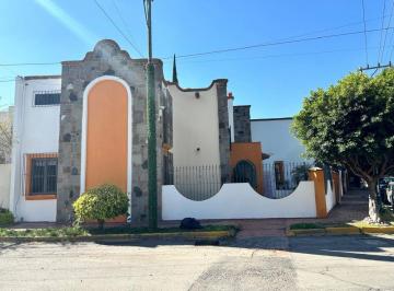 Casa de 5 habitaciones, Puebla · Venta de Hermosa Casa en Fracc. La Concepción Zavaleta