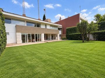Casa de 3 habitaciones, Coyoacán · Casa de 540 m de Terreno con Jardín 3 Recámaras en Venta Pedregal de San Francisco