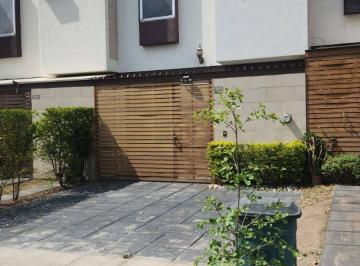 Casa · 95m² · 3 Recámaras · 2 Estacionamientos · Casa en Renta en Alamo Industrial