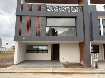 Casa de 3 habitaciones, San Andrés Cholula · Venta de Casa Moderna 4 Recámaras Zona Recta a Cholula
