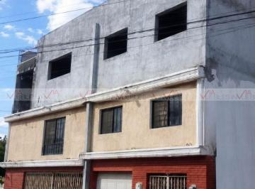 Casa · 615m² · 4 Recámaras · 3 Estacionamientos · Casa en Venta en Las Brisas