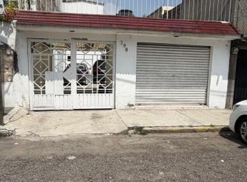 Casa · 164m² · 3 Recámaras · 3 Estacionamientos · Venta de Casa en Ecatepec