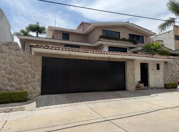 Casa de 3 habitaciones, León · Hermosa Residencia en Venta en Villas del Campestre, Al Norte de La Ciudad de León, Gto. Zona Dorada
