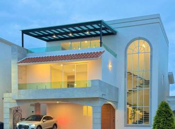Casa de 5 habitaciones, Metepec · Casa en Venta en Metepec