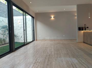 c1701d97d172b7e3a1c558671ea2bf6adf26776a27f7ec4fa11ec56107675e1b · Casa en Venta en Altozano | Condominio Niebla | 3 Recámaras con Baño y Vestidor