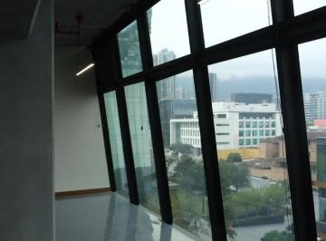 1 · Oficina en Renta de 106 m² en Plaza Chroma 3 Privados y Área Abierta.