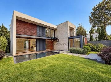 1 · Casa en Condominio en Renta o Venta en Club de Golf Los Encinos