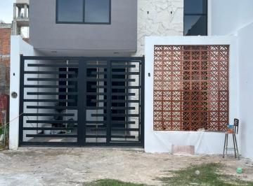 Casa · 190m² · 3 Recámaras · 1 Estacionamiento · Casa en Venta Cerca del Libramiento Pátzcuaro