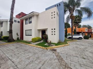 Casa de 3 habitaciones, San Pedro Cholula · Casa en Renta Cerca de Plaza San Diego, 3 Recámaras, Sala de Tv y Vigilancia 24 Horas