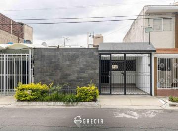 Casa de 3 habitaciones, Guadalajara · Casa en Venta de Una Sola Planta en San Andrés