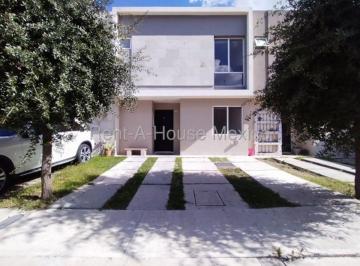 Casa de 2 habitaciones, El Marqués · Zakia Rento en Privada con Amenidades 2 Recamaras con Baño y Vestidor un Estudio en Pb con Baño