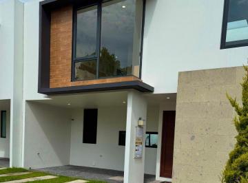 Casa de 3 habitaciones, Toluca · Casa en Venta en Toluca