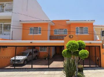 Casa de 3 habitaciones, Guadalajara · Se Vende Casa en Bosques de La Victoria, Guadalajara Jalisco