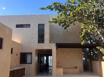 3fb2aaf915cce94c23478303d8dee23a522f7b44500bcb81f35fbe5ff0d88aa5 · Casa en Venta Frente Al Mar en Chelem, con 925 m² de Terreno