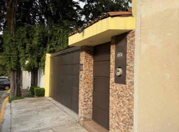 Casa en condominio · 600m² · 4 Recámaras · 4 Estacionamientos · Casa en Privada en Venta en Interlomas